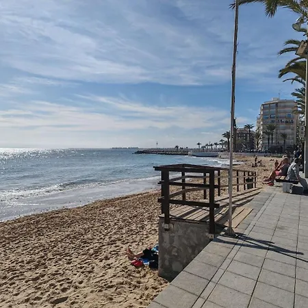 Luxury 3 Bedroom 20m From Apartman
